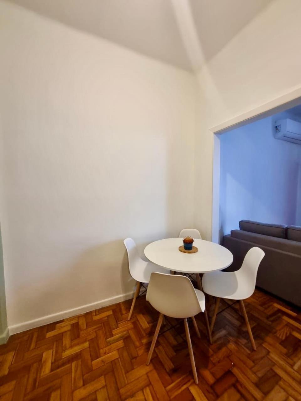 Apartamento Loft Espacoso A 300m Da Rio de Janeiro
